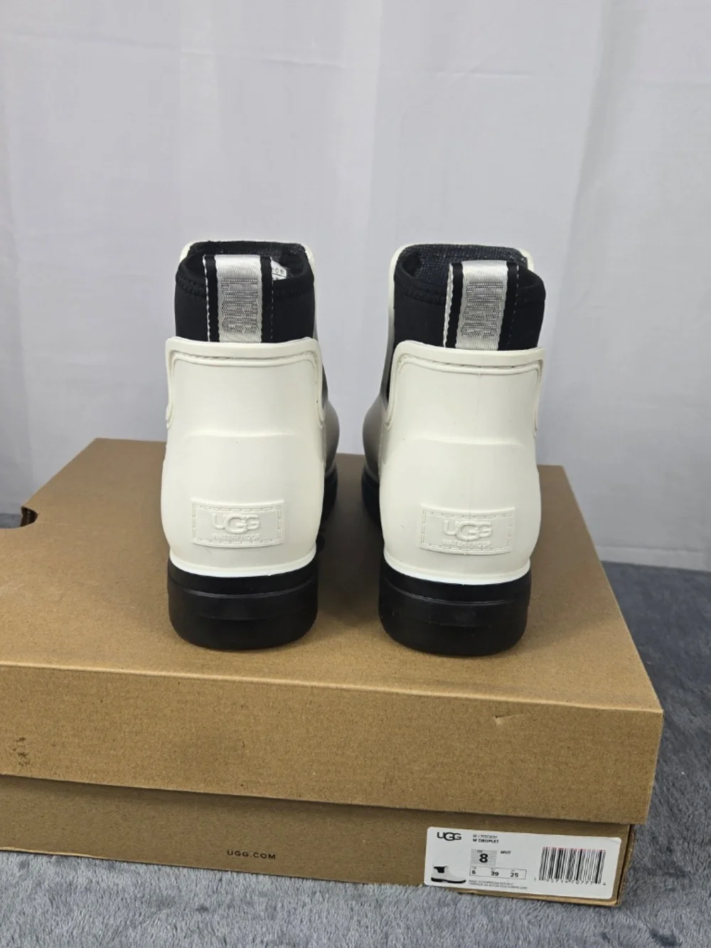 Ugg low Rain boots with fur inside Brand new